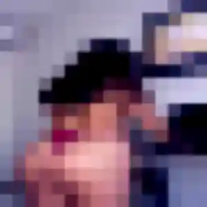 Naomi, 33 ans, connectée à Bages pour une rencontre coquine