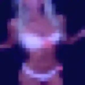 Fleur, 22 ans, cherche un rencontre coquine à Cournonsec