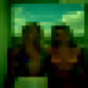 Photo de Noura à Gratentour (43 ans) - rencontre coquine discret