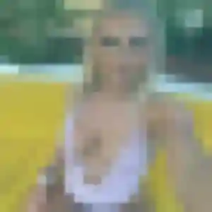 Photo de Isaure à Mèze (23 ans) - rencontre coquine anonyme