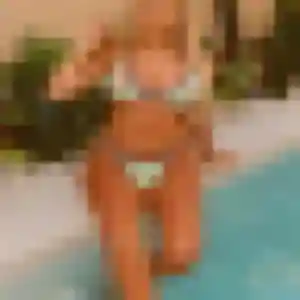 Photo de Anne à Montagnac (32 ans) - rencontre coquine discret