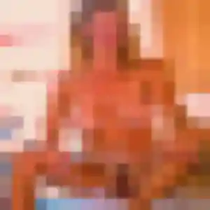 Lea (25 ans) à Roques attend une rencontre ce soir