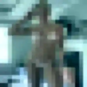 Photo de Wilhelmine à Saint-Céré (38 ans) - rencontre coquine anonyme